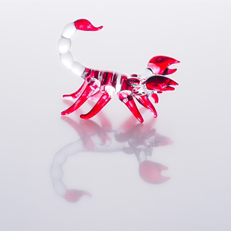 Glass Statuette Scorpion Red
