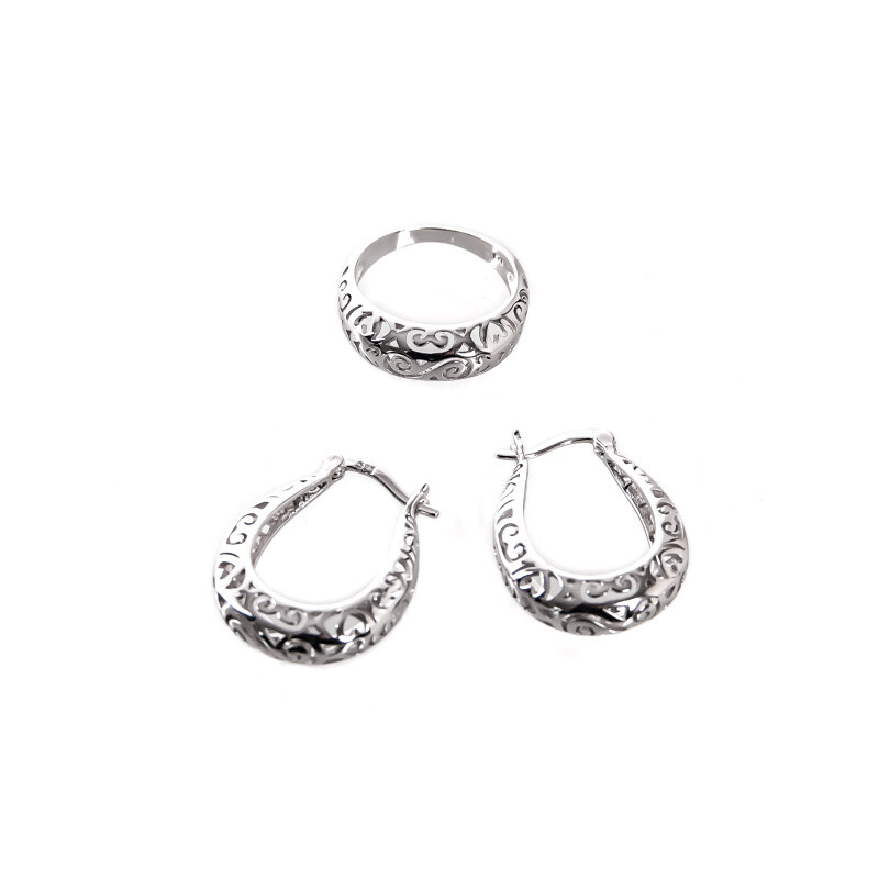 Silver Set Carved Spirals 09