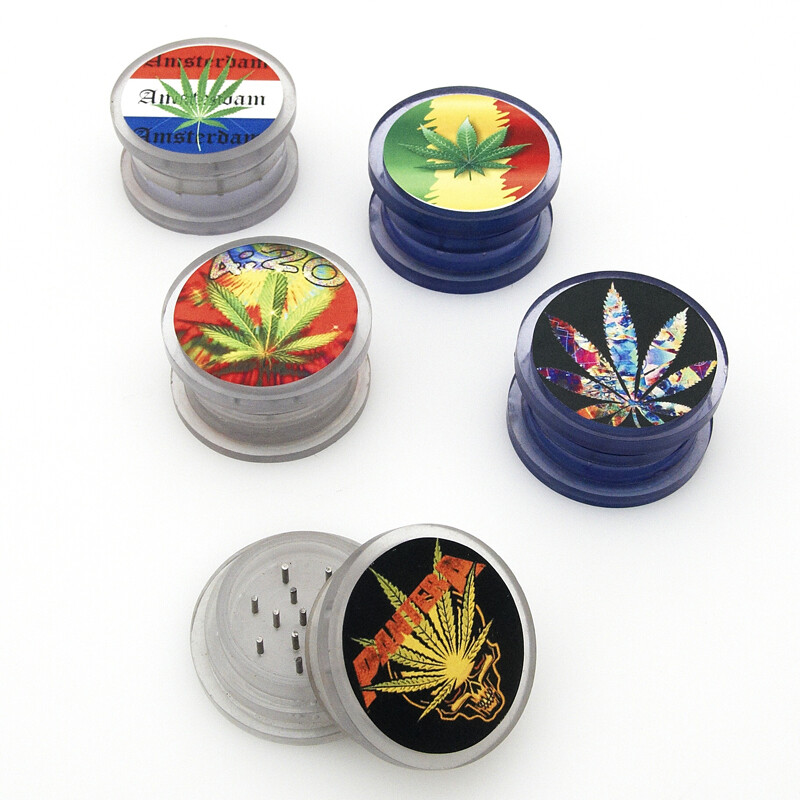 Grinder Plastic Cannabis Mix 5,5 cm 02