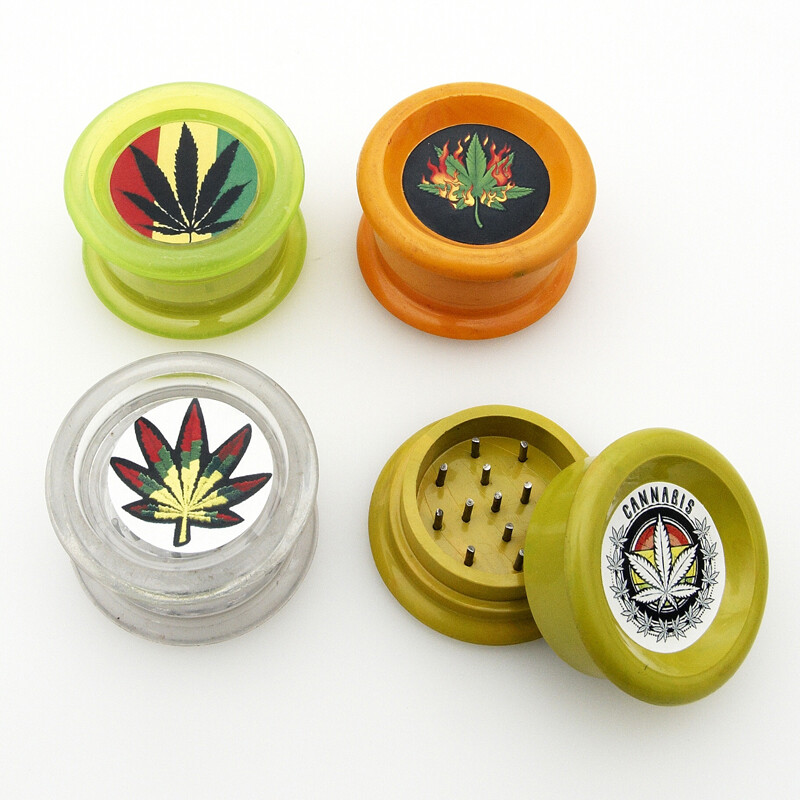 Grinder Plastic Cannabis Mix 5 cm 01